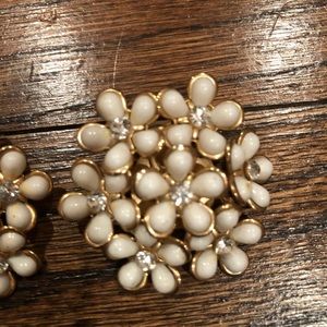 Vintage Cream, gold floral and gold earrings